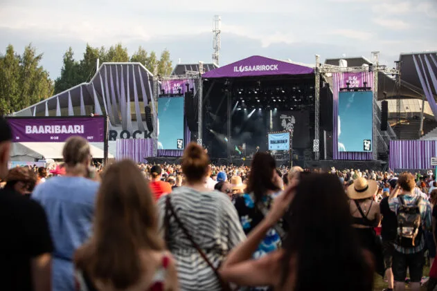 Main Stage vibes. Photo: Annika Sorjonen / Ilosaarirock 2025