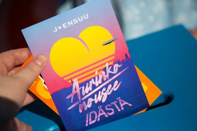 The sun does actually rise from the east. Photo: Annika Sorjonen / Ilosaarirock 2025