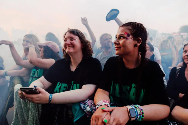 Front row at Käärijä makes you smile differently. Photo: Antti Pitkäjärvi / Ilosaarirock 2025