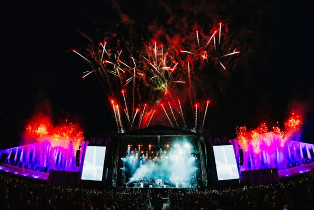 Fireworks & YUNGBLUD. Photo: Olli Nurminen / Ilosaarirock 2025