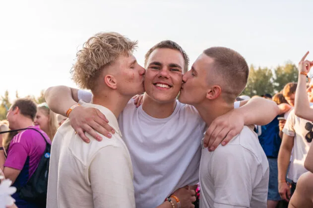 Full of love! Photo: Eemil-Oskari Osmala / Ilosaarirock 2025