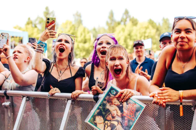 Anybody seen any Michael Monroe fans..? Photo: Roosa-Maria Kauppila / Ilosaarirock 2025
