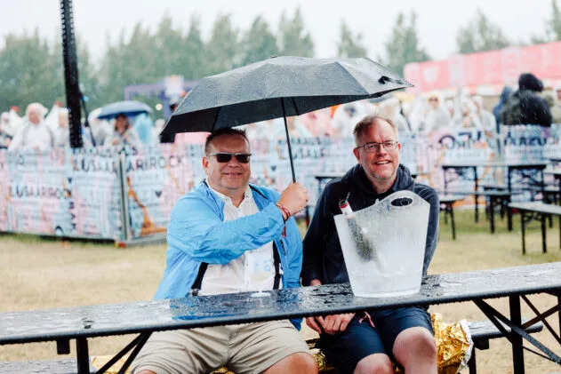 Mikäs tässä varjon alla. Kuva: Antti Pitkäjärvi