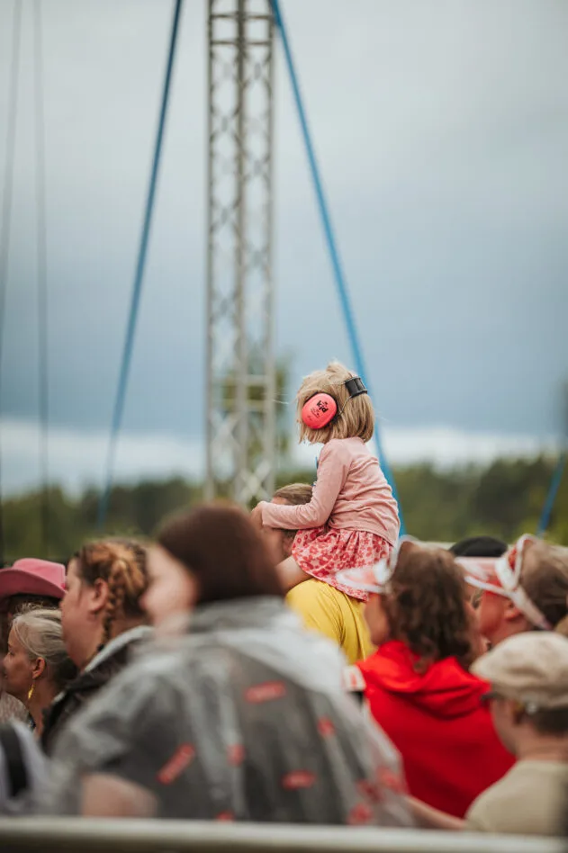 Kuulon suojaus on tärkeää! Kuva: Ellinoora Luokkakallio